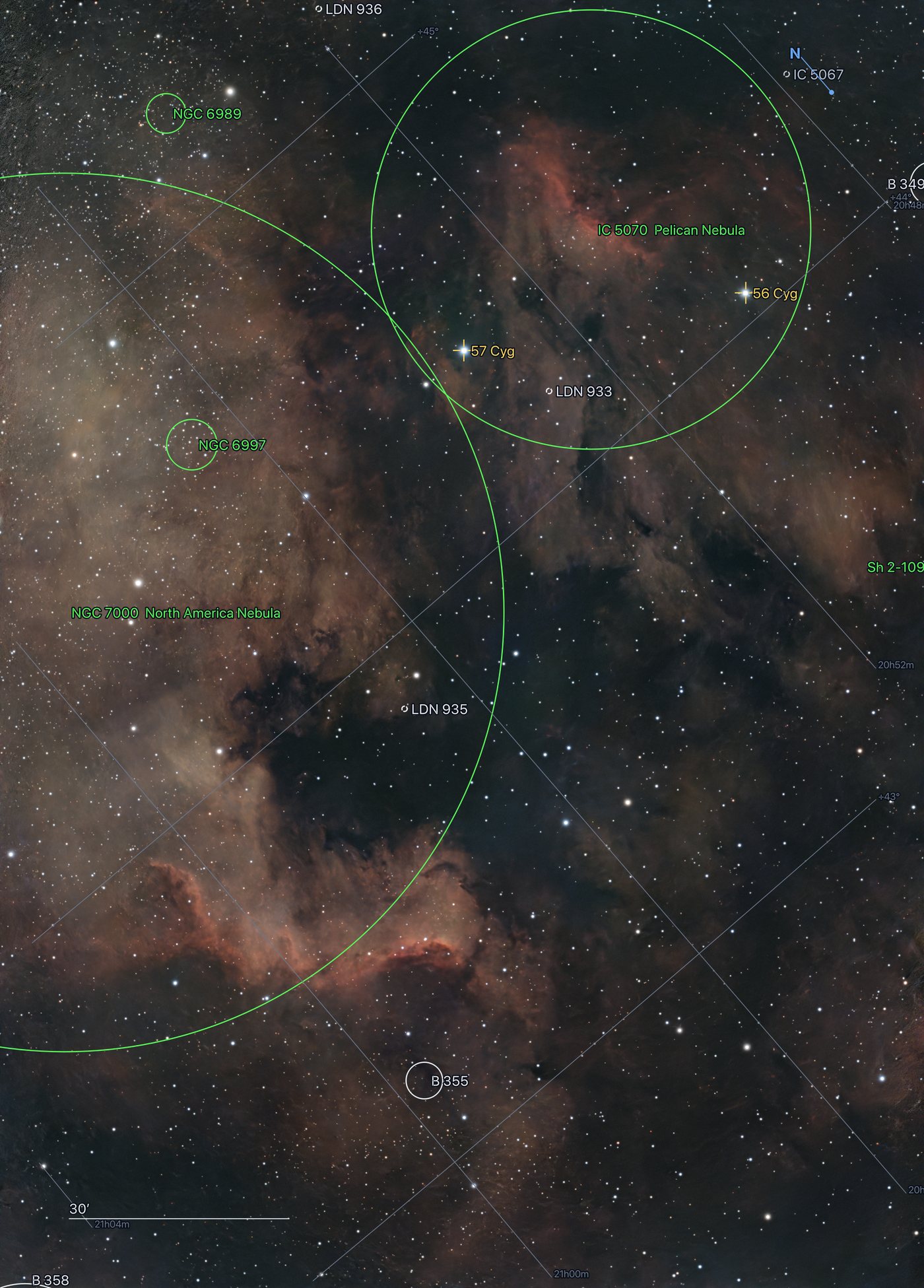 An exported NGC 7000 image with annotations burned in: object circles at true size, named stars, coordinate grid, compass and scale bar